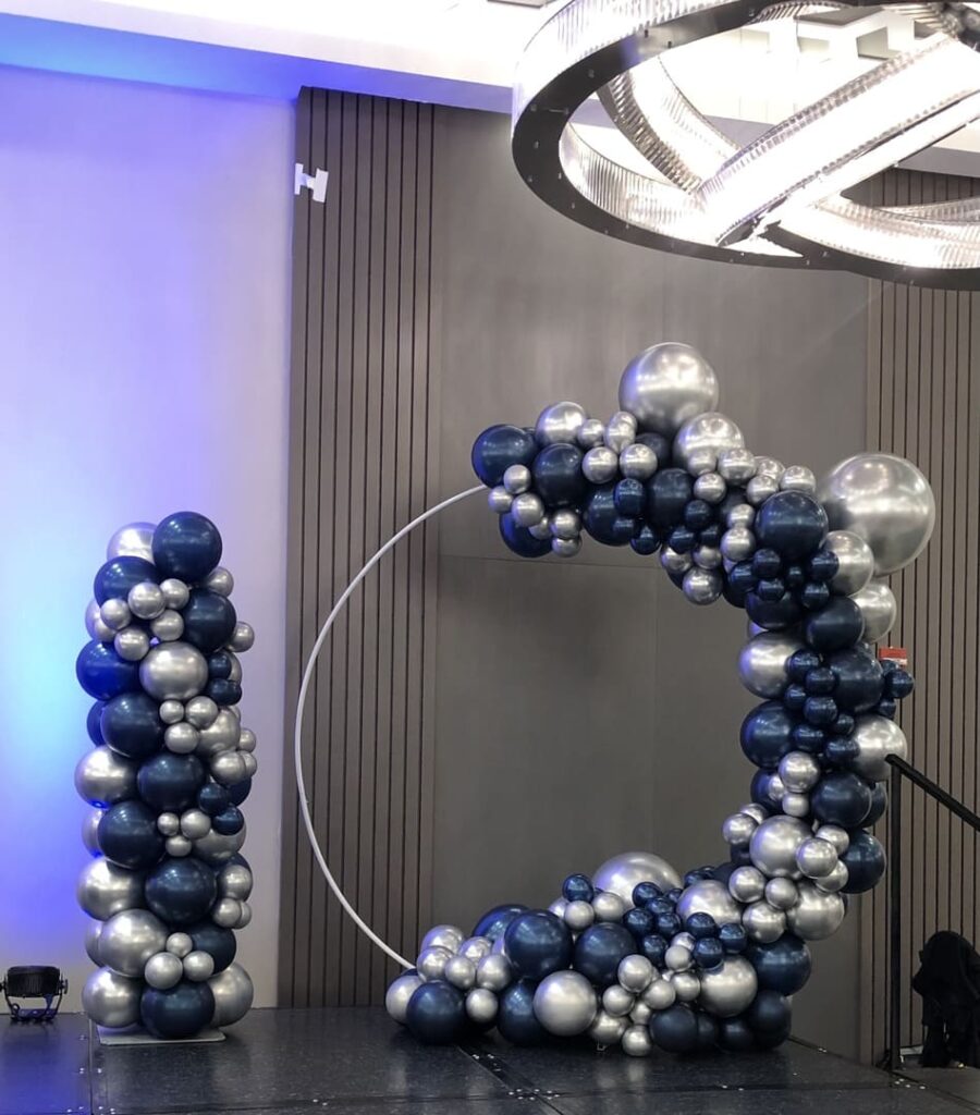 6 Half Circle Garland on Frame - SkyHighBalloons305 - Miami FL